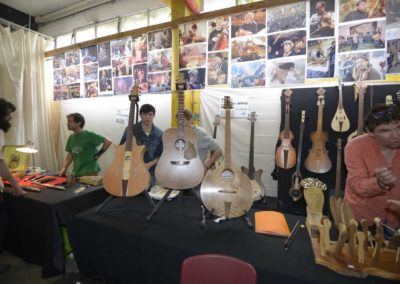 Exposition des luthiers boulegan a l'ostal
