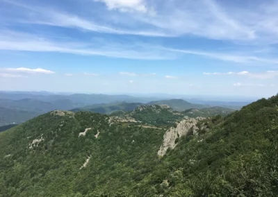 Vue dégagée sur les Cévennes